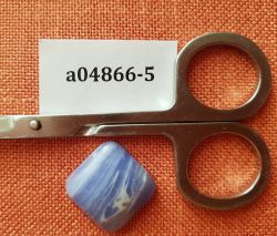 а04866-5 Магнит для игл (Кабошоны из агата голубого квадрат, 20*20*6мм)